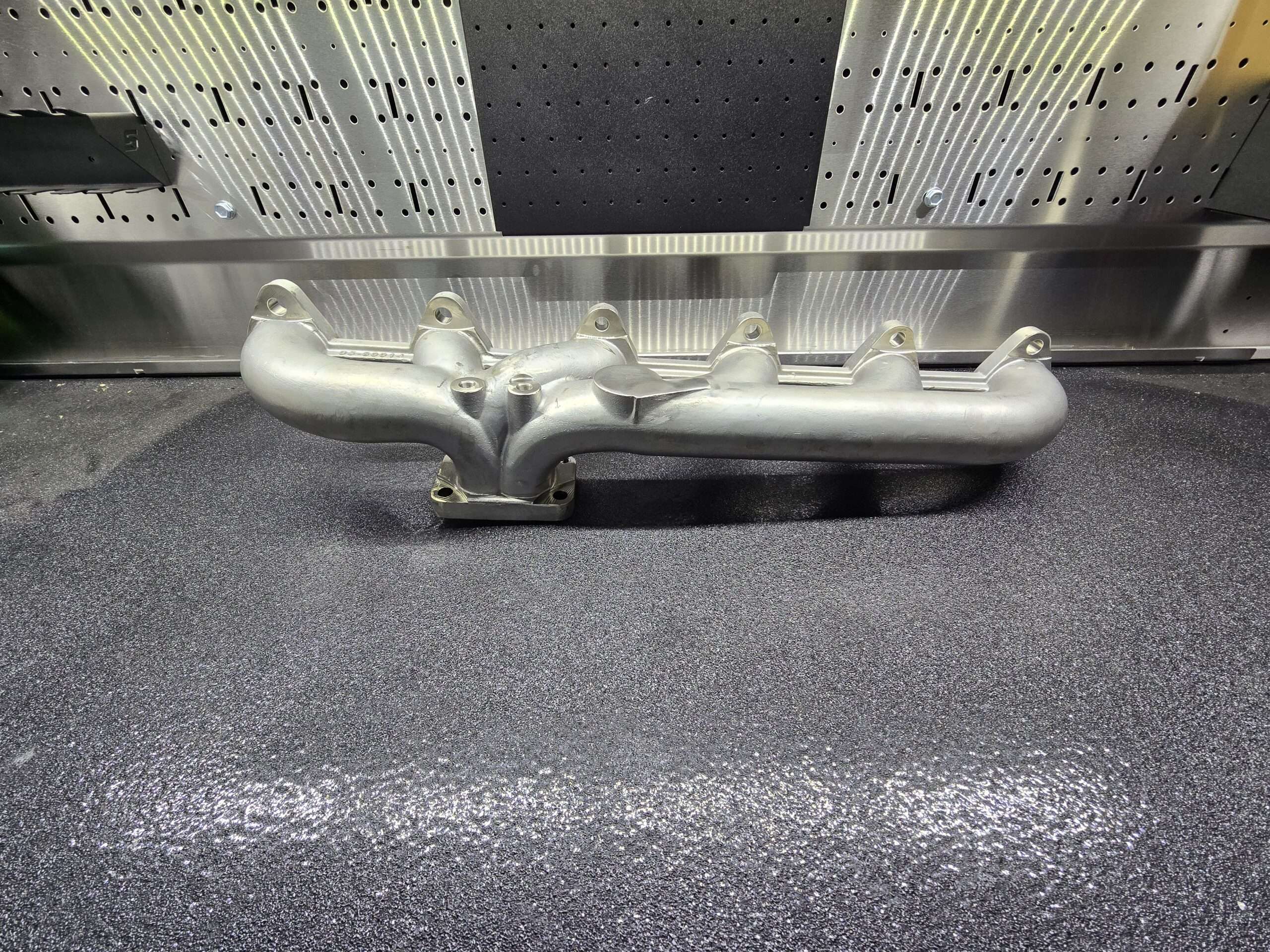 03-07 T3 3rd Gen 5.9 Cummins Upgraded Log Manifold. Cast Steel & Stainless Steel